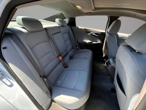 Used 2024 Chevrolet Malibu LT FWD image 25