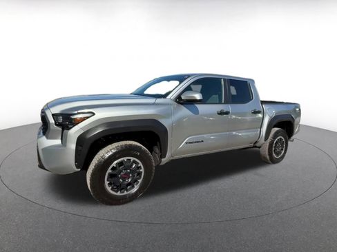 Used 2025 Toyota Tacoma TRD Off-Road image 8