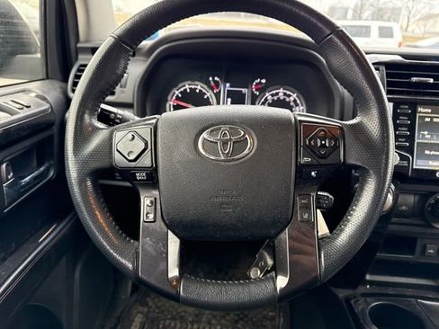 Used 2020 Toyota 4Runner TRD Off-Road image 12