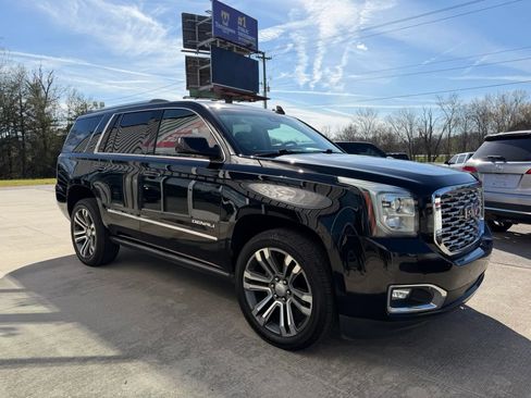 Used 2019 GMC Yukon Denali w/ Denali Ultimate Package image 7