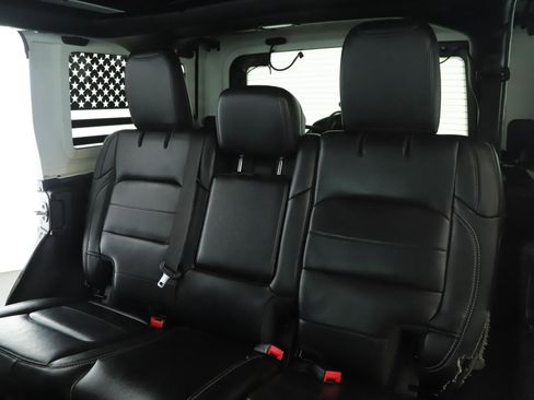 Used 2021 Jeep Wrangler Unlimited Sahara AWD/4WD image 6