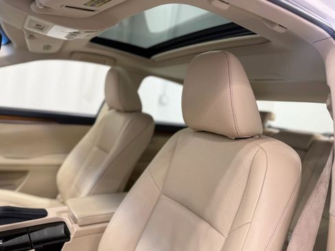 Used 2014 Lexus ES 300h ES 300h Sedan 4D image 14