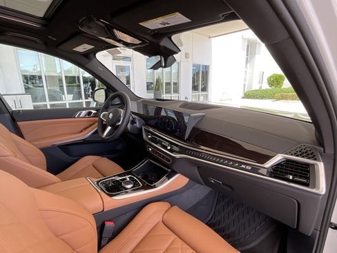 New 2026 BMW X5 xDrive40i w/ M Sport Package image 21