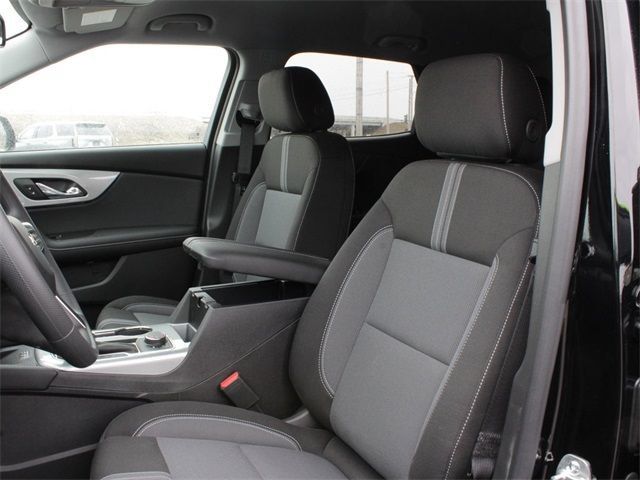 New 2025 Chevrolet Blazer LT w/ Convenience Package AWD/4WD image 16