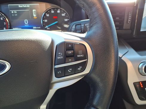Used 2022 Ford Explorer XLT image 26