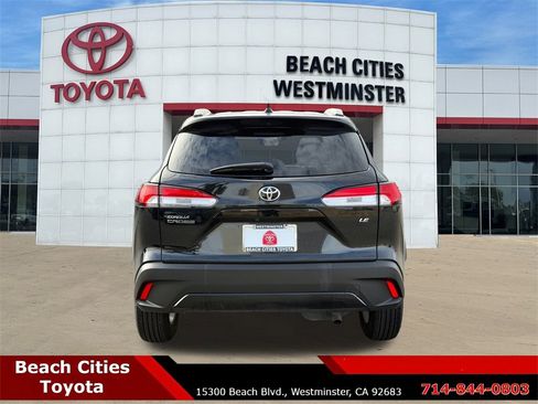 Certified 2025 Toyota Corolla Cross LE image 10