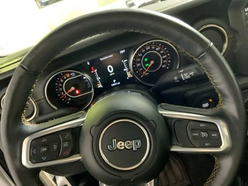 Used 2022 Jeep Gladiator Overland AWD/4WD image 21