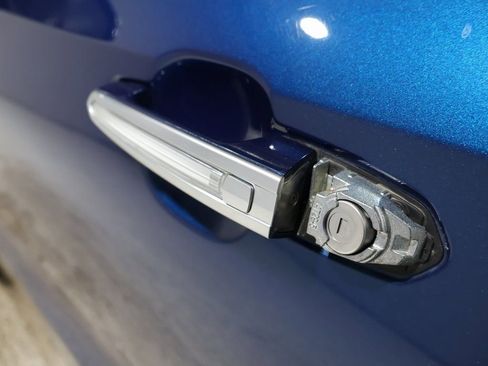 Used 2019 Cadillac XT4 Premium Luxury image 10