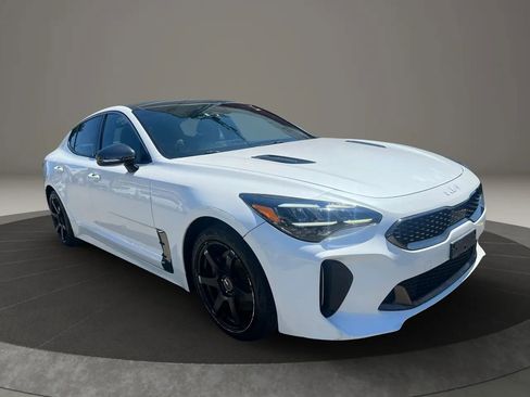 Used 2022 Kia Stinger GT-Line w/ Sun & Sound Package AWD/4WD image 3