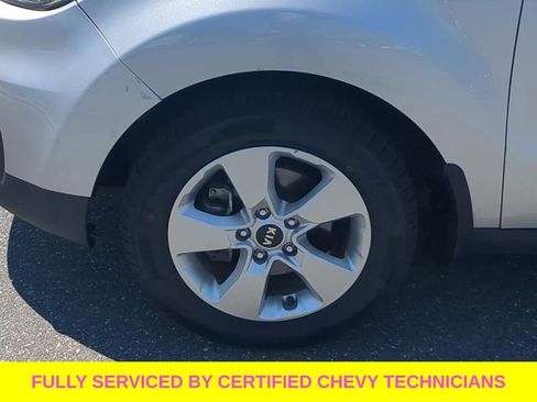 Used 2018 Kia Soul w/ Convenience Package FWD image 17