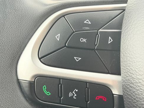 Used 2021 Jeep Compass Trailhawk AWD/4WD image 20