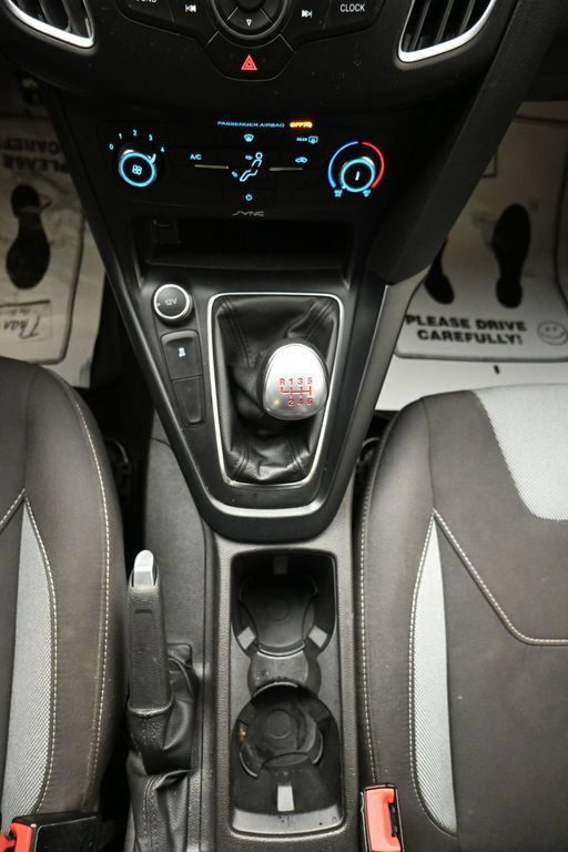 Used 2017 Ford Focus ST FWD image 22