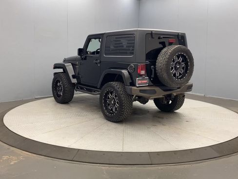 Used 2016 Jeep Wrangler Sahara AWD/4WD image 3