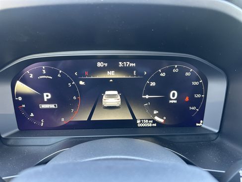 Used 2025 Mitsubishi Outlander AWD image 12