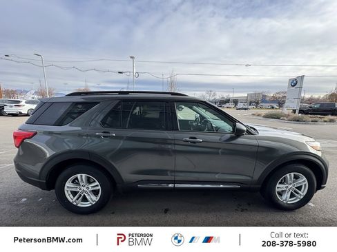 Used 2020 Ford Explorer XLT w/ Equipment Group 202A image 8