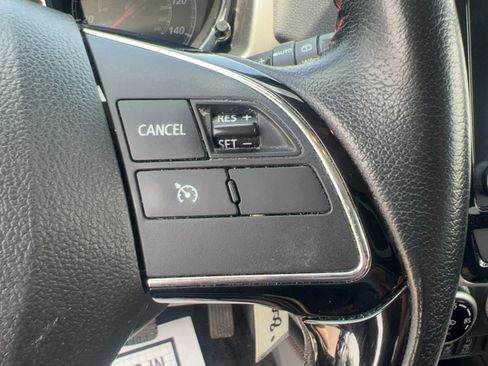 Used 2022 Mitsubishi Outlander Sport ES FWD image 12