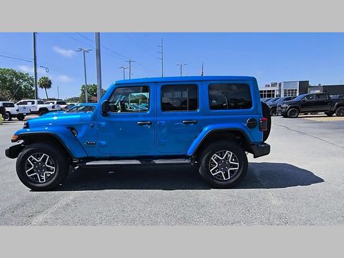 New 2026 Jeep Wrangler Unlimited Sahara w/ Technology Group AWD/4WD image 27