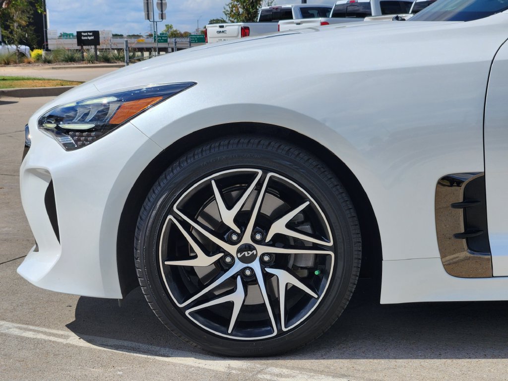 Used 2022 Kia Stinger GT-Line w/ Sun & Sound Package AWD/4WD image 13