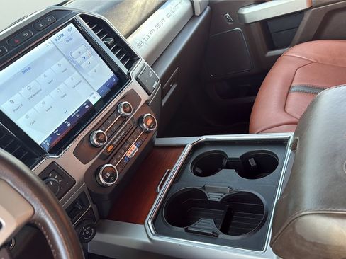 Used 2022 Ford F250 King Ranch w/ King Ranch Ultimate Package AWD/4WD image 21
