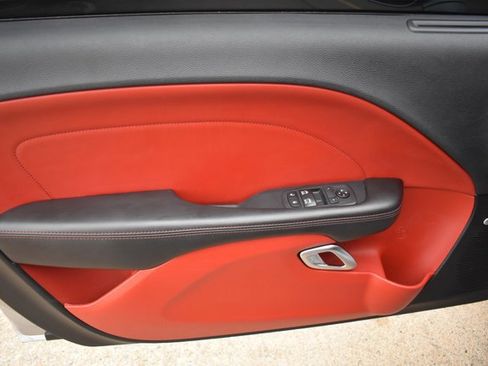 Used 2018 Dodge Challenger R/T Plus image 11