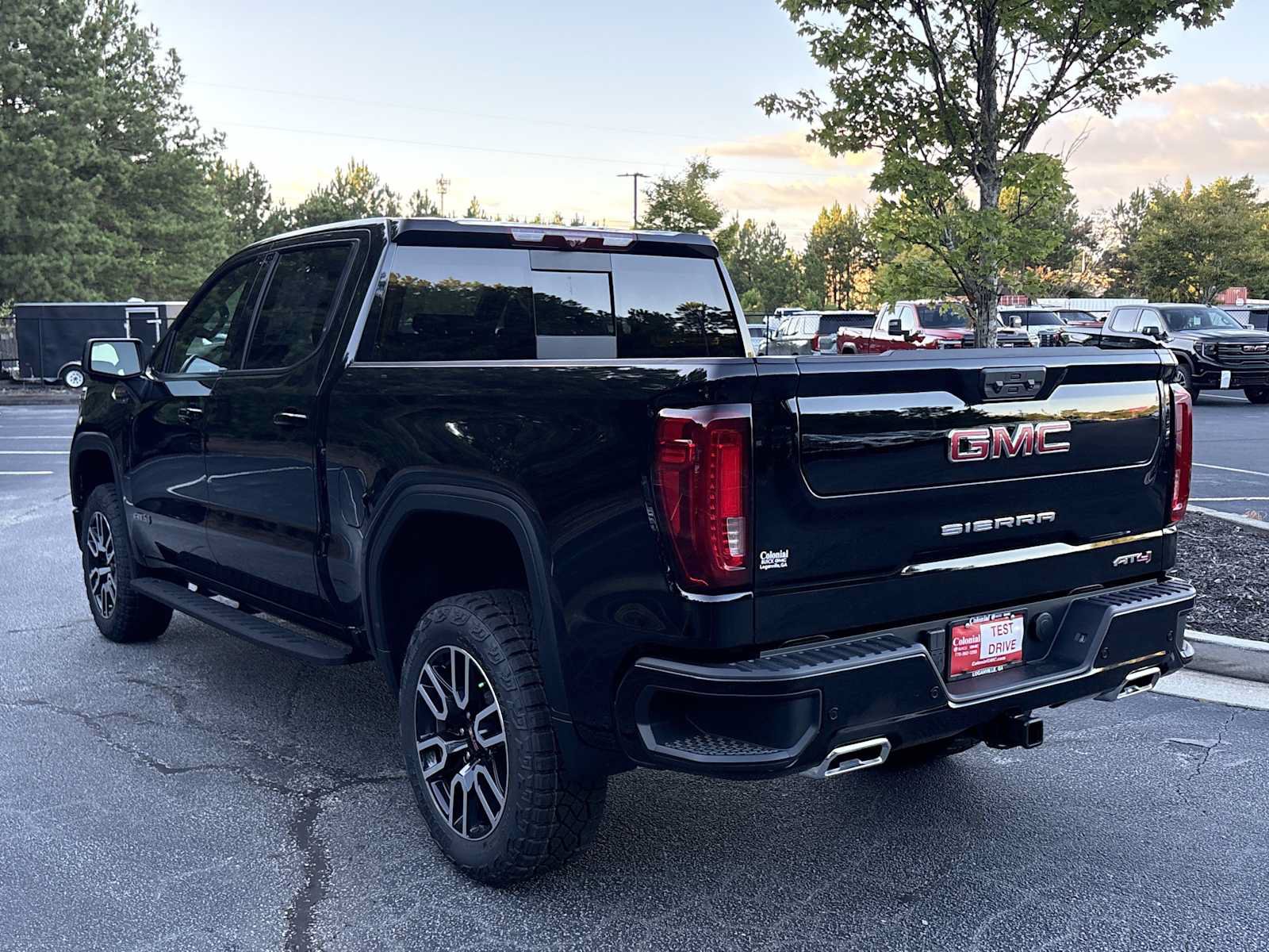 New 2026 GMC Sierra 1500 AT4 w/ AT4 Premium Package AWD/4WD image 21