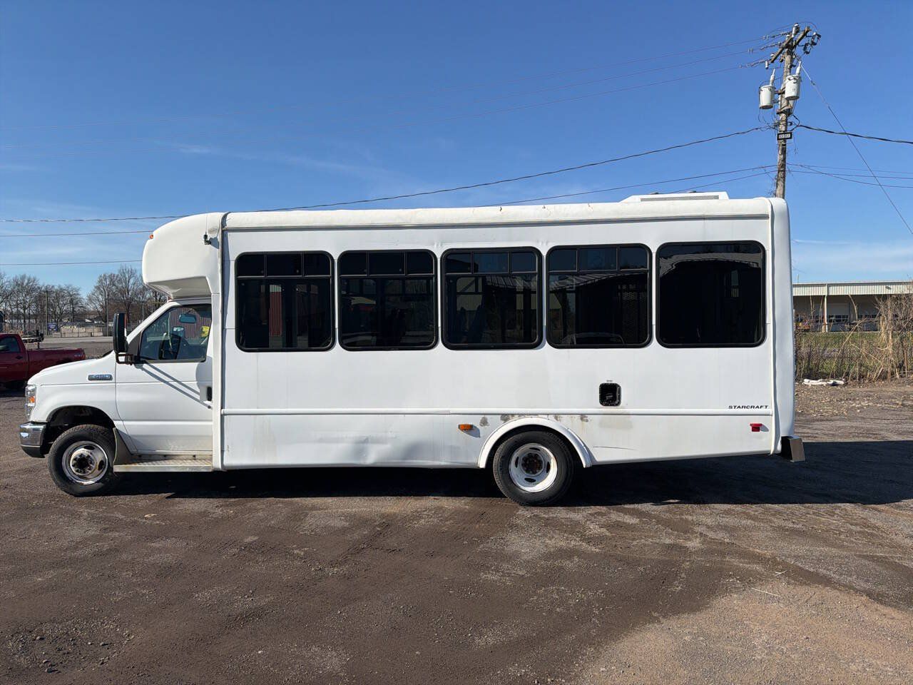 Used 2019 Ford E-450 and Econoline 450 Super Duty w/ Shuttle Bus Prep Package RWD image 9