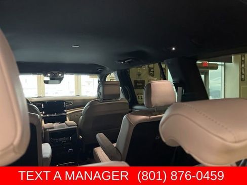 New 2026 Jeep Grand Wagoneer 4WD image 12