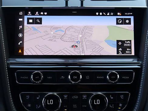 Certified 2022 Bentley Bentayga Speed image 17