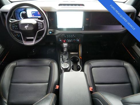 Used 2023 Ford Bronco Badlands w/ Sasquatch Package AWD/4WD image 13