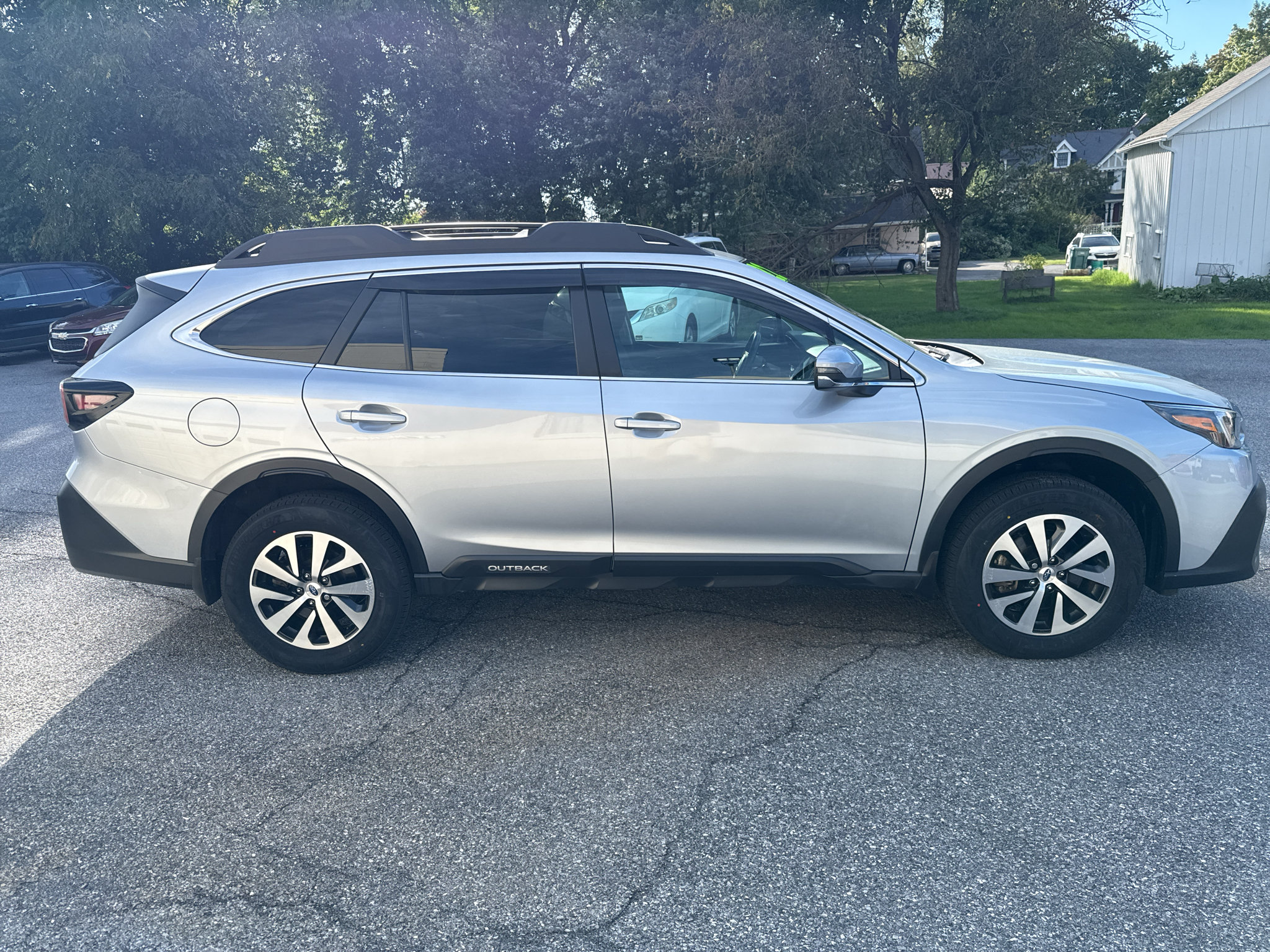 Used 2022 Subaru Outback Premium AWD/4WD image 6