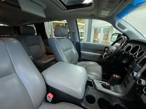 Used 2012 Toyota Sequoia Platinum image 33