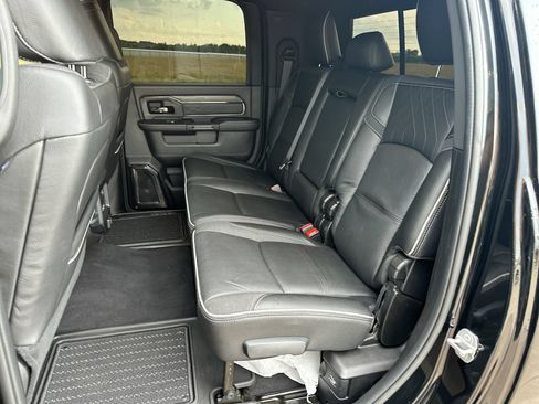 Used 2026 RAM 2500 Limited AWD/4WD image 24
