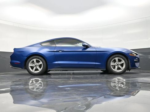 Used 2022 Ford Mustang Coupe RWD image 25