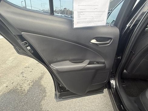 Used 2019 Lexus UX 200 F Sport image 13