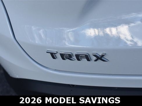 New 2025 Chevrolet Trax LT w/ Sunroof Package image 15