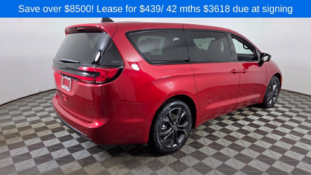 New 2026 Chrysler Pacifica Select FWD image 7