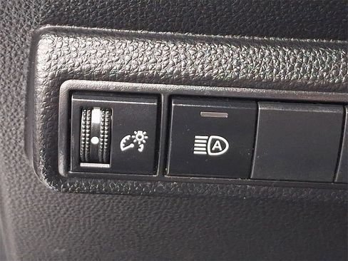 Used 2023 Toyota Corolla SE image 24