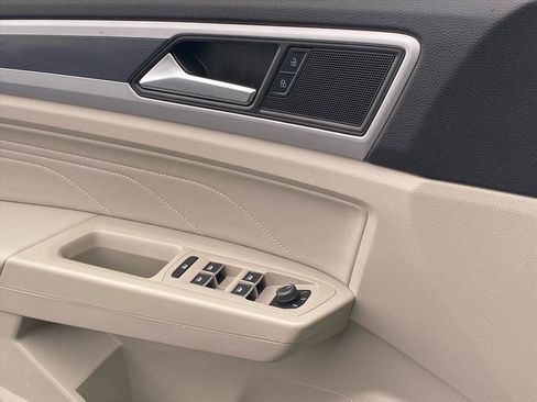 Certified 2022 Volkswagen Atlas SEL R-Line image 20