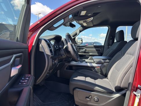 Used 2025 RAM 1500 Big Horn AWD/4WD image 11