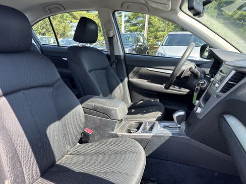 Used 2010 Subaru Legacy 2.5i AWD/4WD image 14