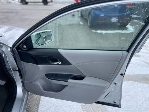 Used 2014 Honda Accord EX-L image 18