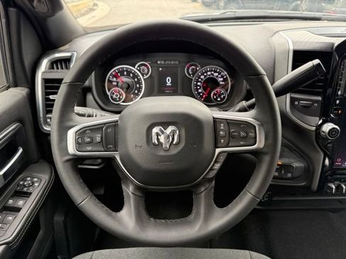 Used 2025 RAM 2500 Big Horn AWD/4WD image 16