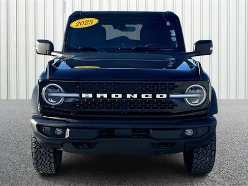 Used 2025 Ford Bronco Outer Banks image 3