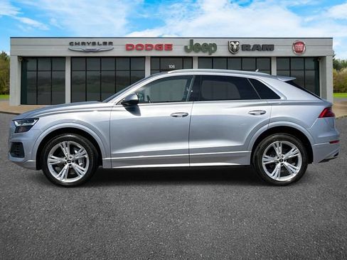 Used 2022 Audi Q8 Premium Plus AWD/4WD image 9