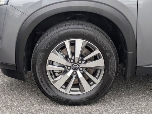 Used 2025 Nissan Pathfinder SL w/ Cargo Package FWD image 13
