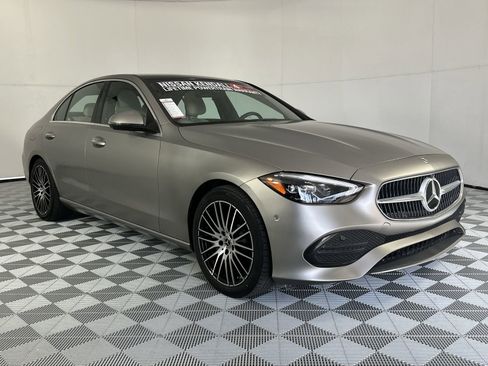 Used 2022 Mercedes-Benz C 300 Sedan image 2