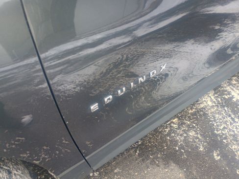 Used 2020 Chevrolet Equinox LT w/ Driver Convenience Package image 5