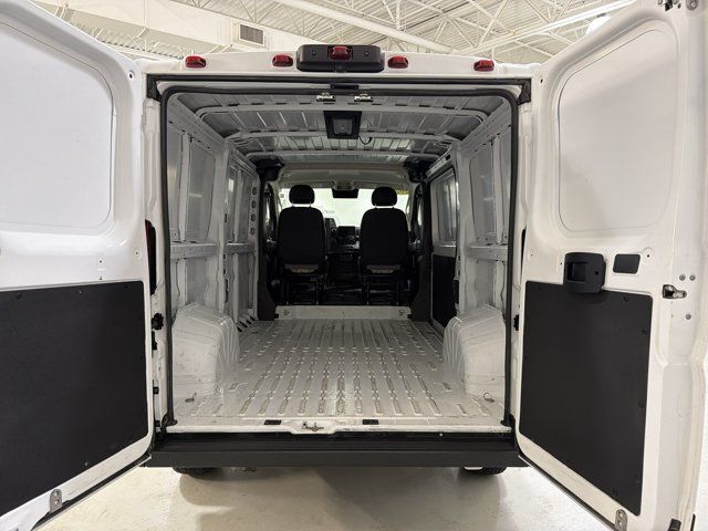 Used 2025 RAM ProMaster 2500 w/ Convenience Group FWD image 12