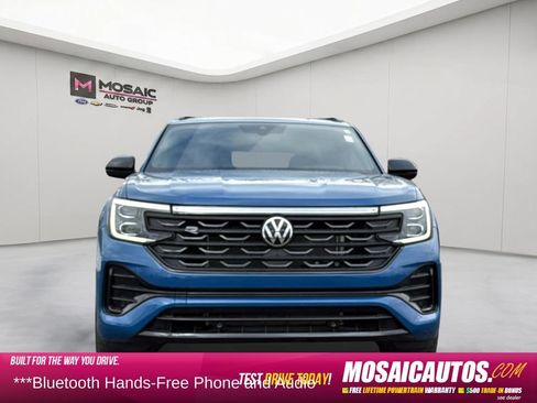 Used 2025 Volkswagen Atlas Cross Sport SEL R-Line AWD/4WD image 8