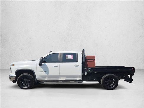 Used 2024 Chevrolet Silverado 2500 LT w/ Convenience Package AWD/4WD image 8